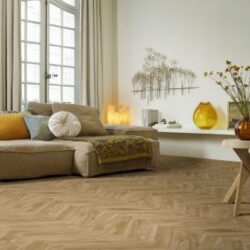 Piazza Chiesa Beige